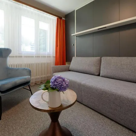 Hubertus-1 By Interhome شقة زيرمات